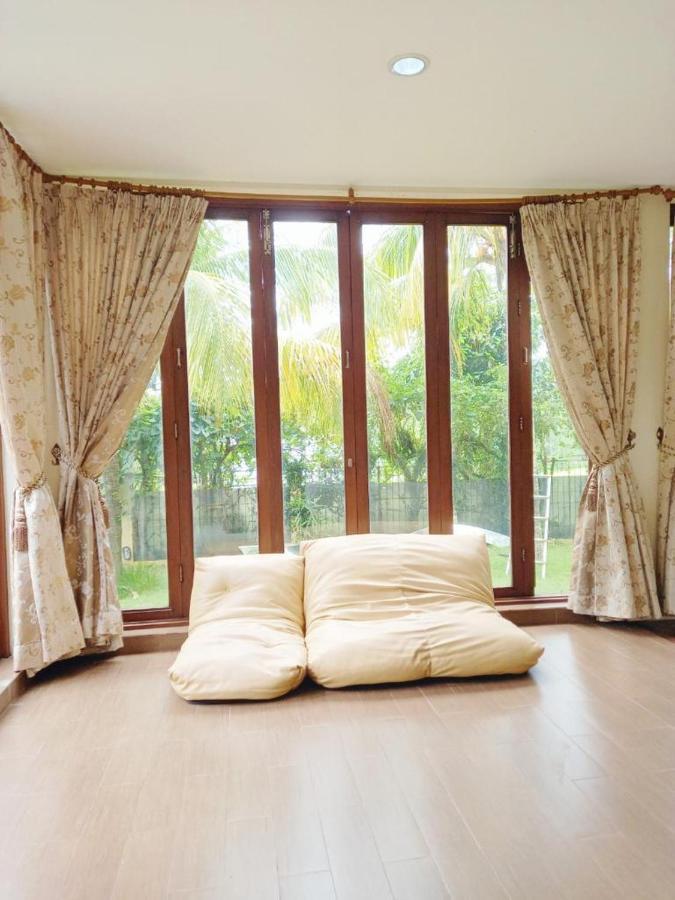 Villa Gathering Yuni Syahla Citaringgul Екстер'єр фото