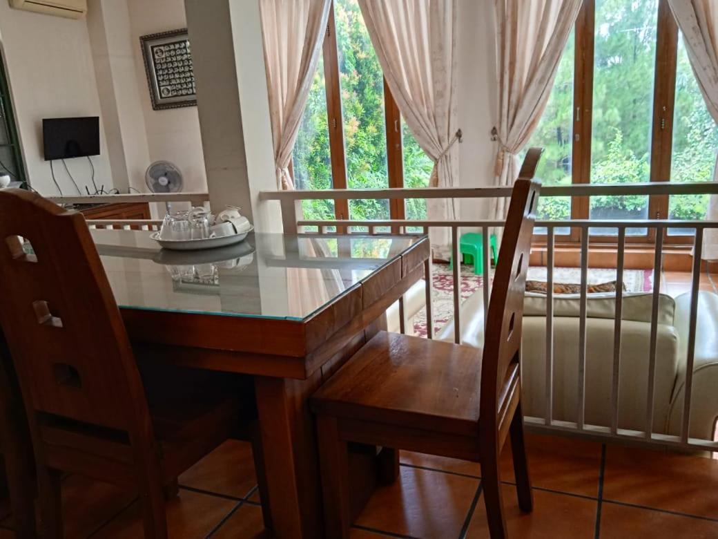 Villa Gathering Yuni Syahla Citaringgul Екстер'єр фото