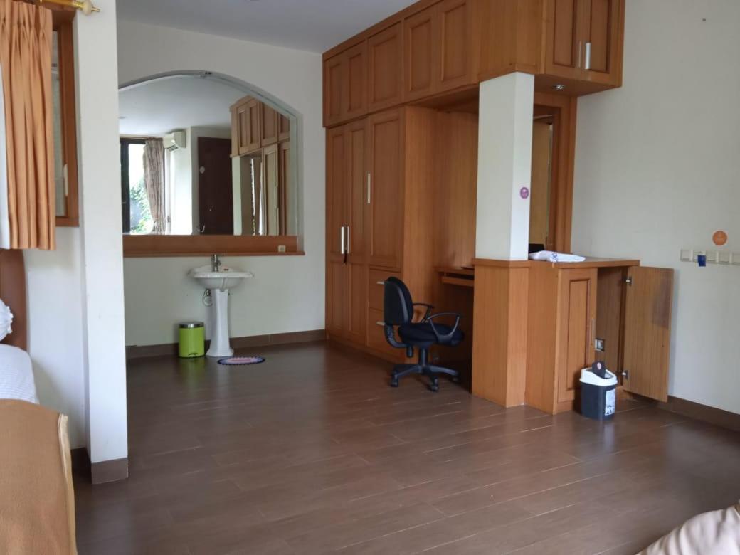 Villa Gathering Yuni Syahla Citaringgul Екстер'єр фото