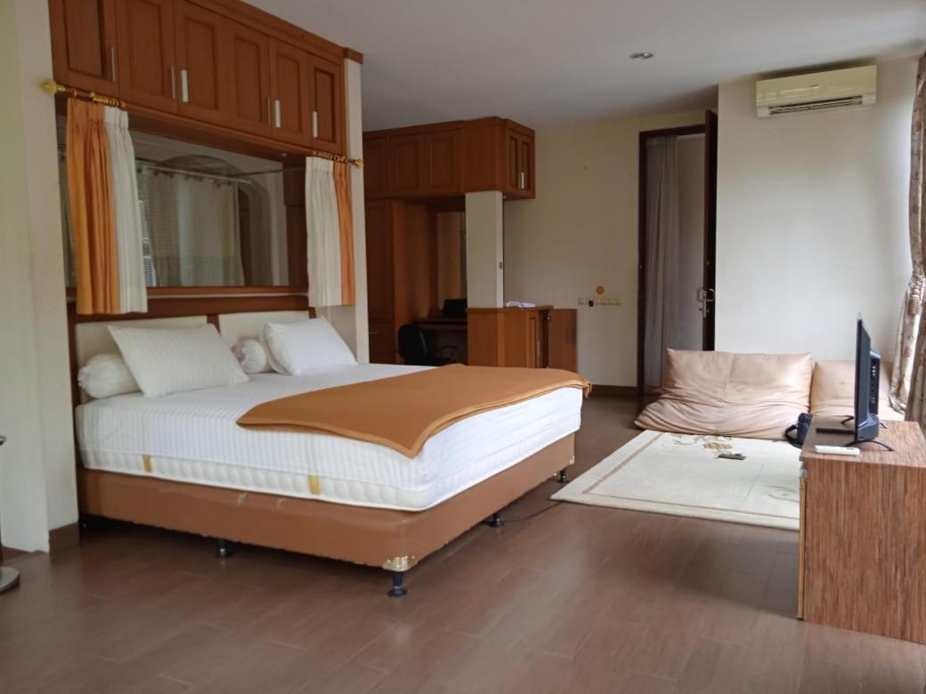 Villa Gathering Yuni Syahla Citaringgul Екстер'єр фото