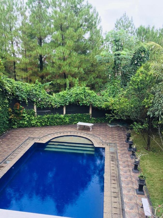 Villa Gathering Yuni Syahla Citaringgul Екстер'єр фото